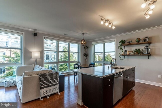 Building Photo - 815 N Patrick St