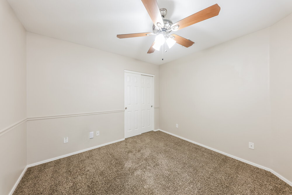 Building Photo - 2351 S 155th Ln