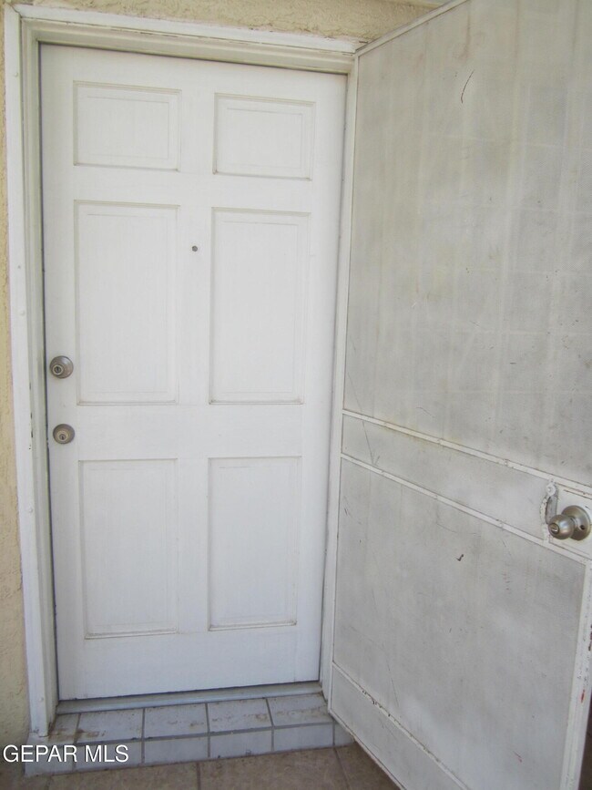 Building Photo - 6924 Imperial Ridge Dr