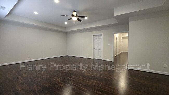 Building Photo - 121 Harvestwood Dr