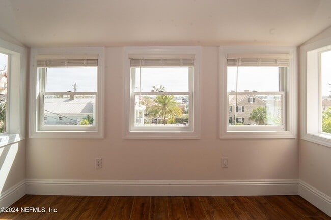 Building Photo - 11 Aviles Street