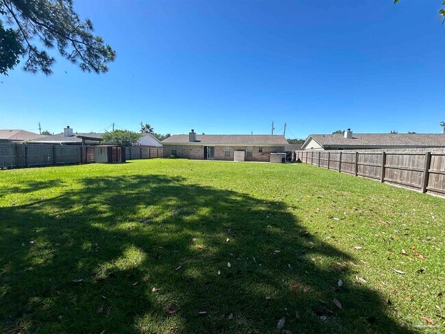 Building Photo - 1454 Little Creek Dr