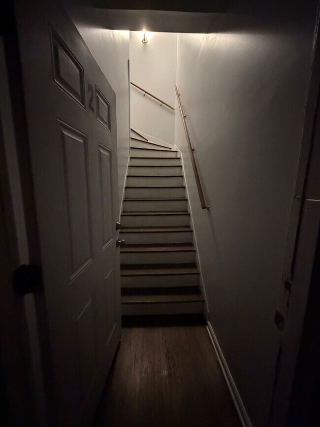 Building Photo - 7224 S St Lawrence Ave