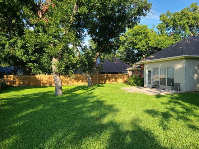 Building Photo - 9020 Monticello Dr