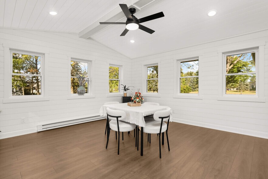 Building Photo - 15240 Kangaroo St NW