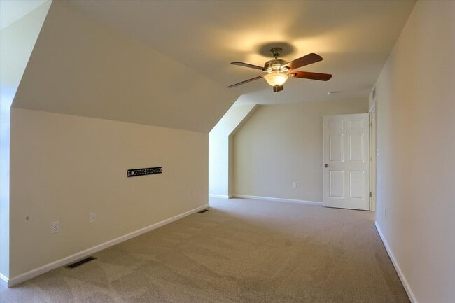 Building Photo - 35 Brook Side Dr