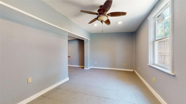 Building Photo - 512 S Brighton Ave