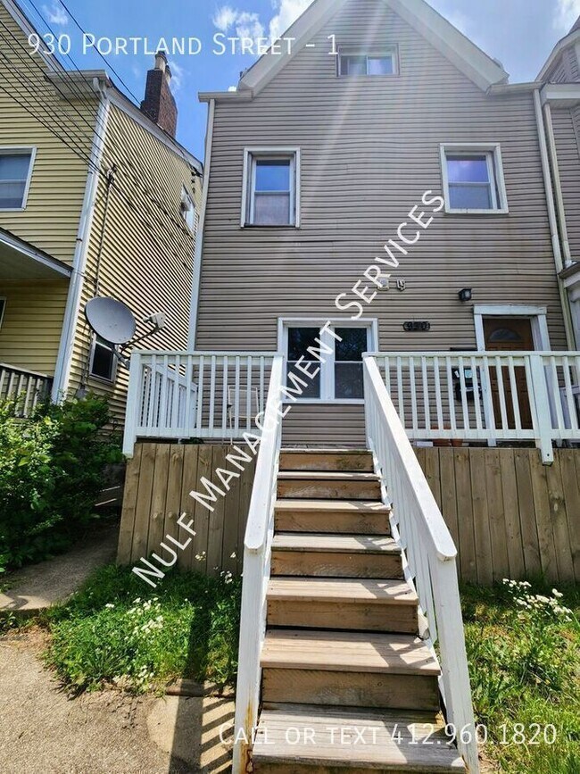 Building Photo - 930 Portland St