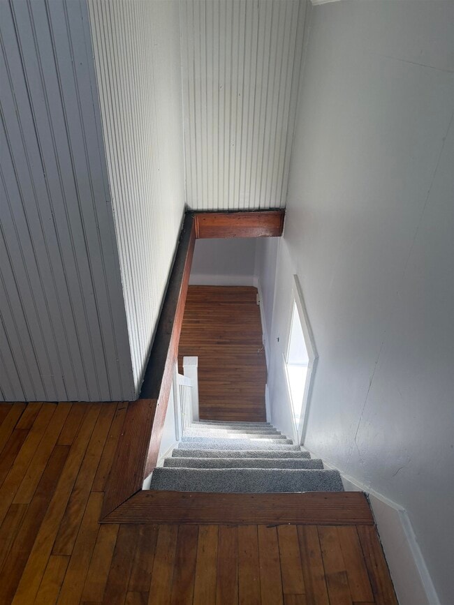 Building Photo - 303 N State St