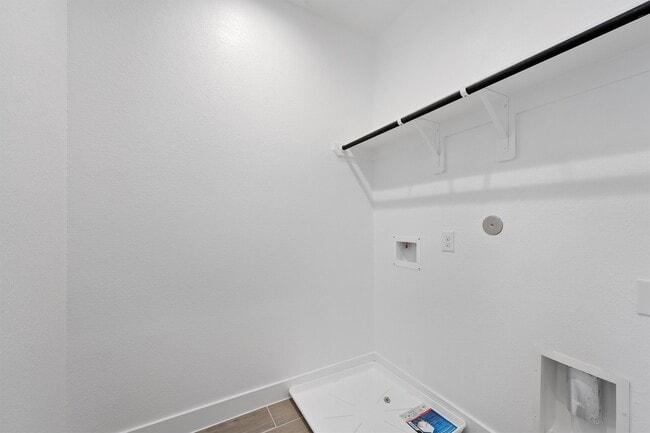 Building Photo - 21118 Medina River Dr