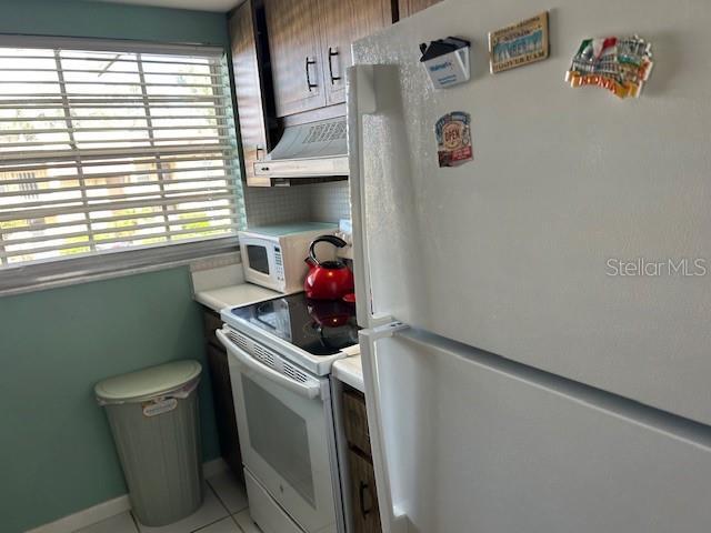 Building Photo - 1845 S Highland Ave