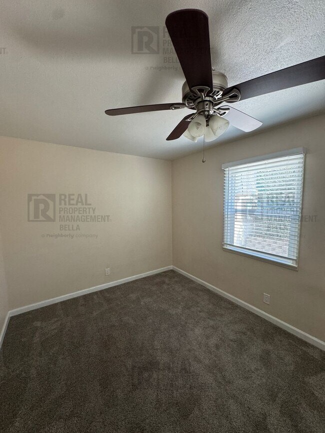 Building Photo - Charming, Updated, and Move-In Ready — A L...