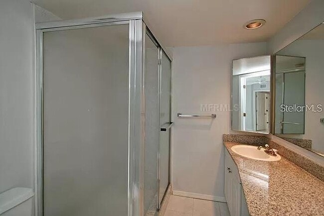 Building Photo - 5276 Middle Ct