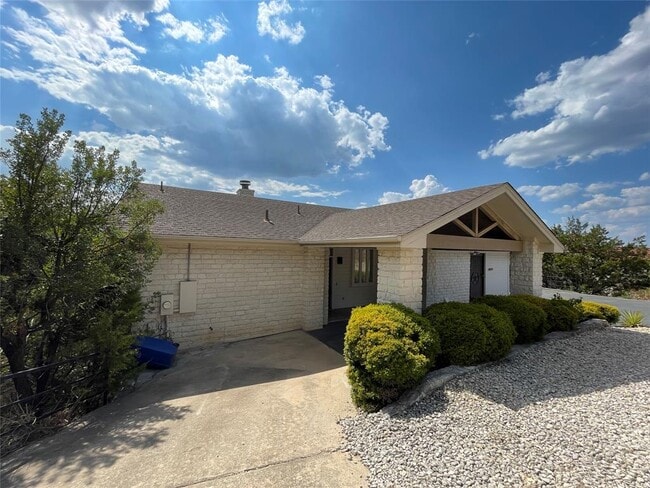Building Photo - 4009 Eck Ln