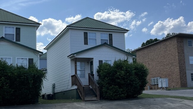 Primary Photo - 807 Folmar St
