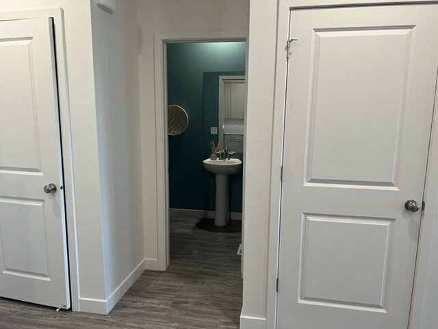 Building Photo - 2108 N Chianti St