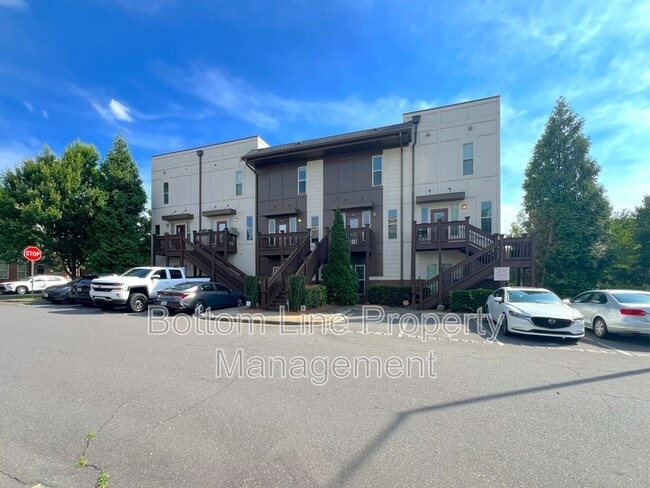 Building Photo - 841 Seigle Point Dr