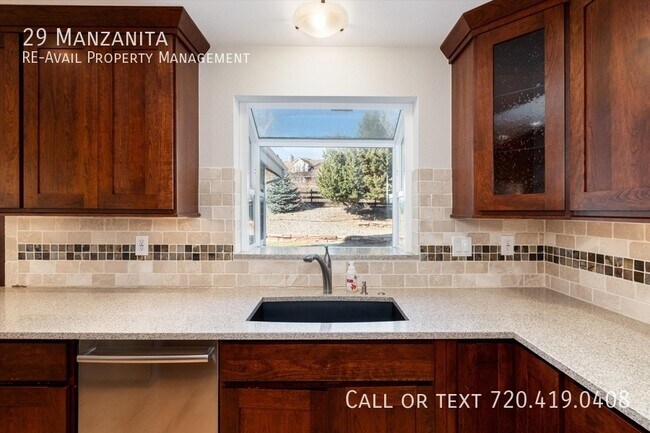 Building Photo - 29 Manzanita-