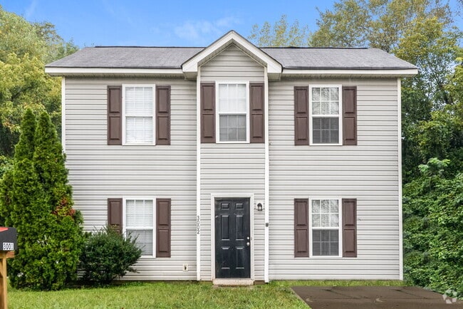 Building Photo - 3002 Reid Ave