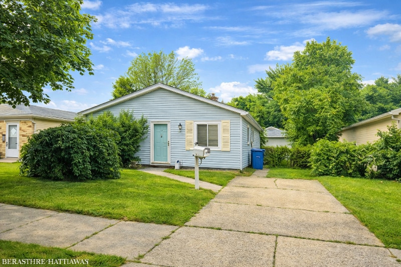 Building Photo - 20795 Helle Ave