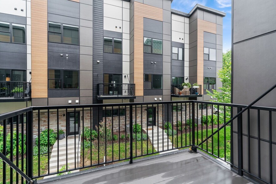 Building Photo - 6359 16th Ave S
