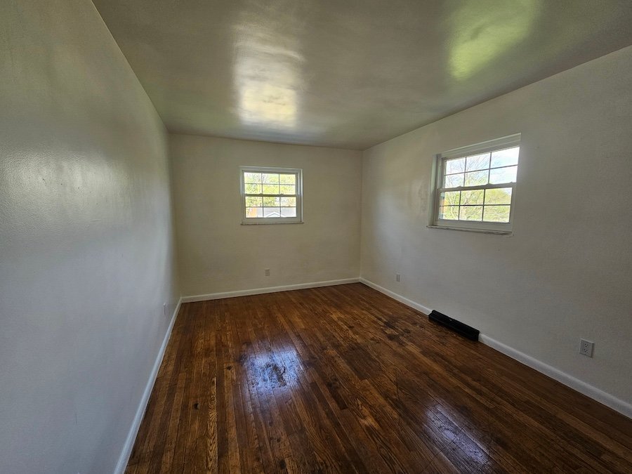 Building Photo - 677 Peach Tree Ln