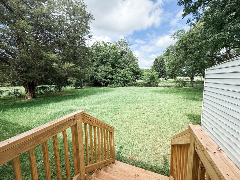 Building Photo - 1006 Taylors Mill Rd