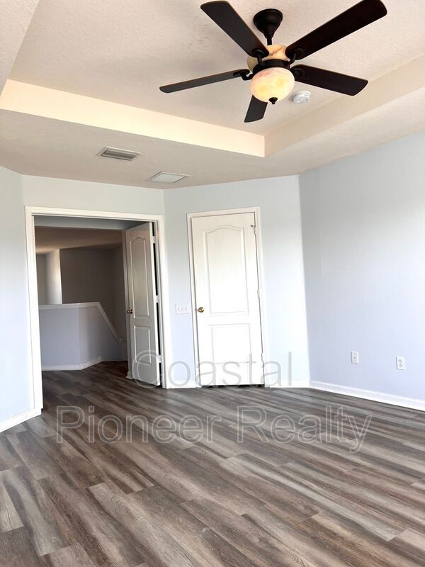 Building Photo - 11404 Misty Isle Ln