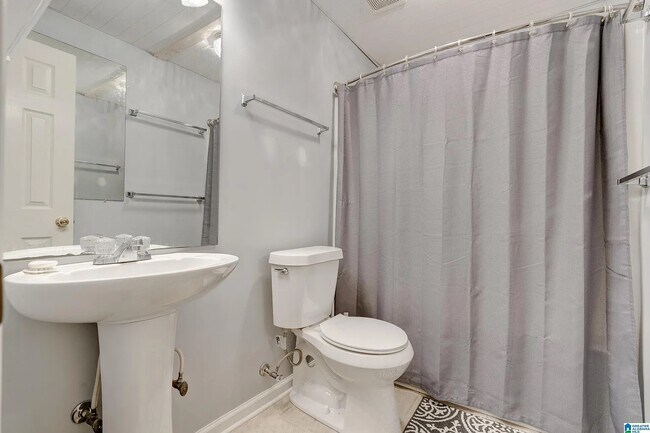 Upstairs Shared Bath - 205 Camellia Dr