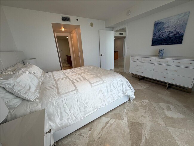 Building Photo - 50 Biscayne Blvd