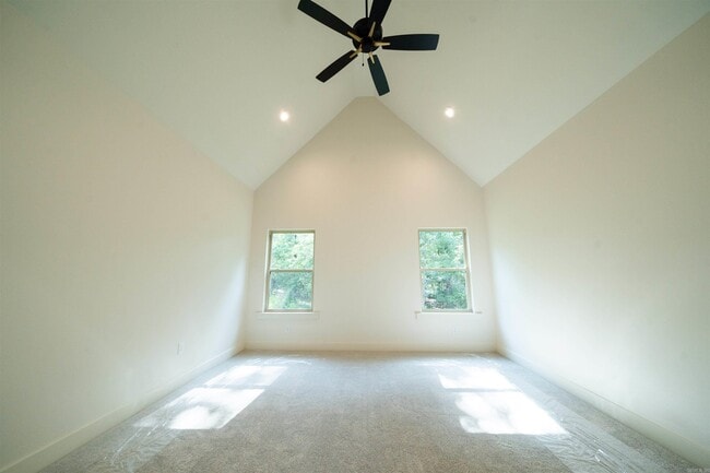 Building Photo - 15112 Matterhorn Lp