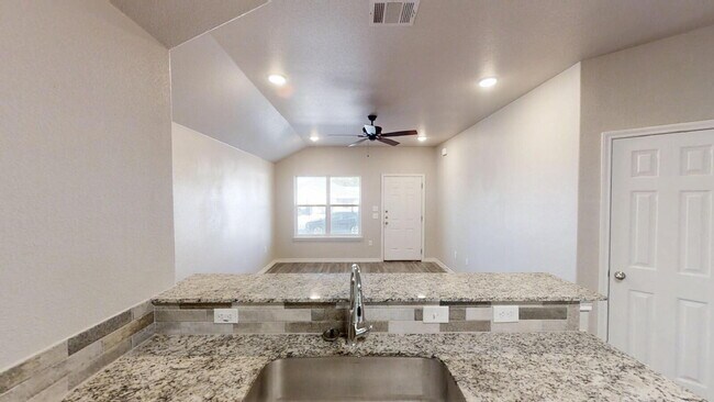 Building Photo - 130 Wind Ridge Dr