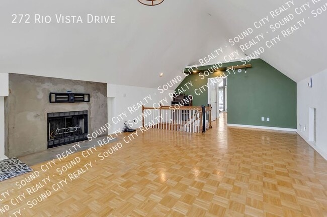Building Photo - 272 Rio Vista Dr