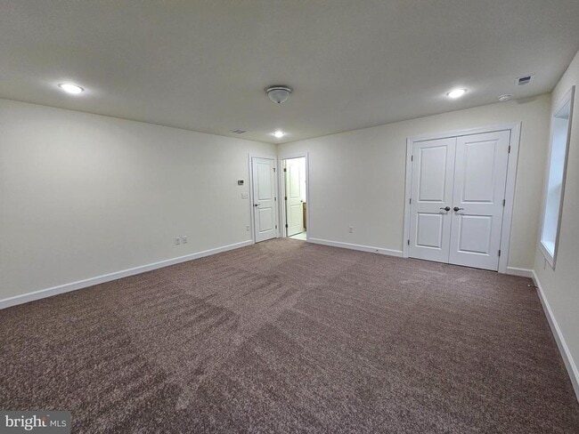 Building Photo - 6 Valhalla Ct