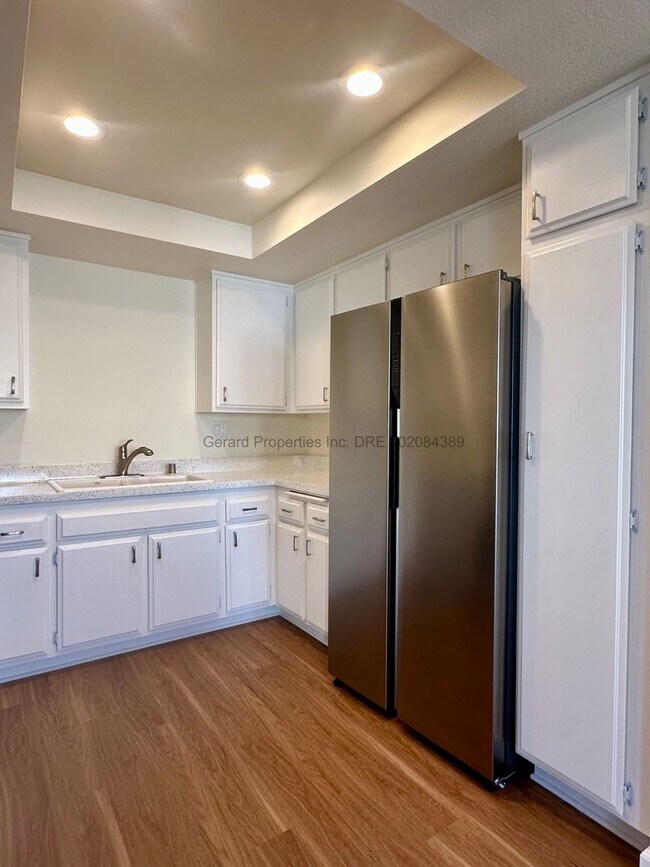 Building Photo - 55+ Huntington Beach Condo – Pools, Pickle...
