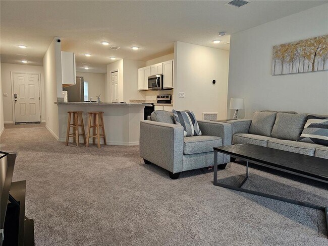 Building Photo - 32 Ramrock Ln