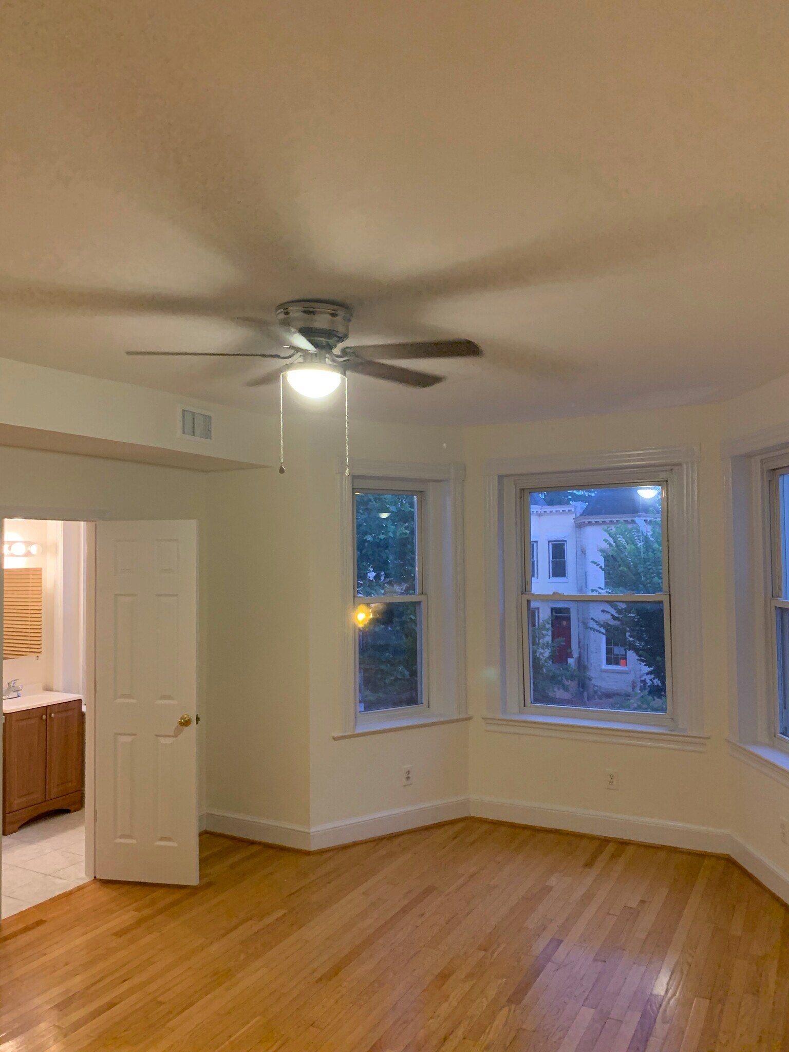 BDR1_2 - 135 Adams St NW