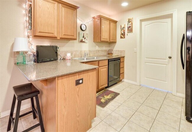 Building Photo - 4143 W Spring House Dr