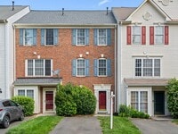 Building Photo - 45432 Oak Trail Square