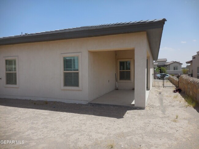 Building Photo - 13425 Emerald Crystal Dr