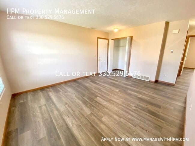 Building Photo - 2525 Zircon St NE