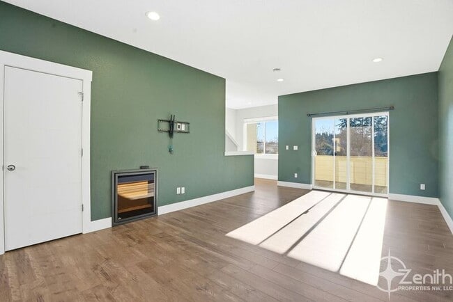 Building Photo - 3906 Nicholson Rd