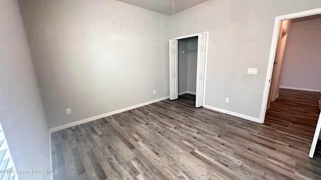 Building Photo - 4477 Trovita Cir