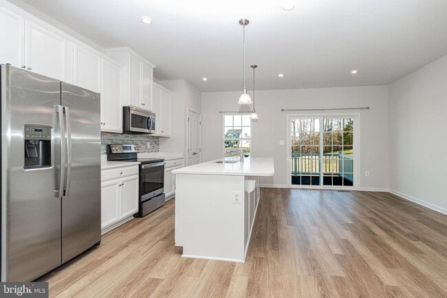 Building Photo - 8611 Upton Ln