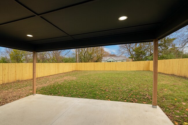 Building Photo - 303 E Virgin St