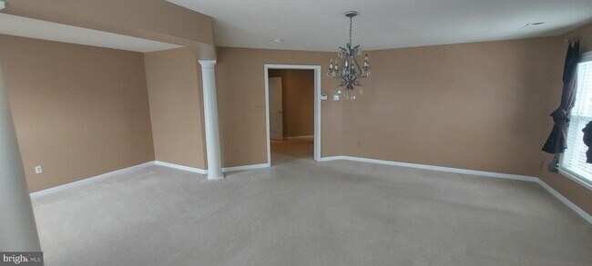 Building Photo - 23503 Sugar View Dr