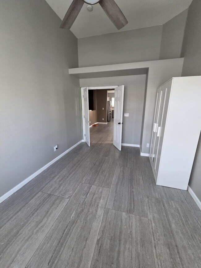 Building Photo - 3760 Candytuft Ridge Ave