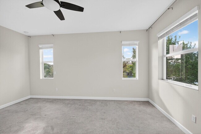 Building Photo - 4839 Navali Dr