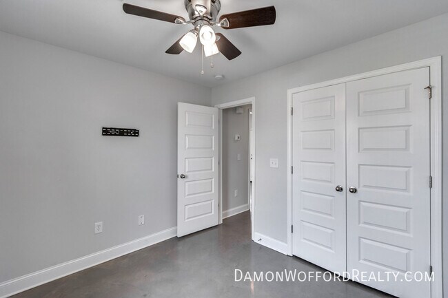 Building Photo - 1207 Addison Ln.