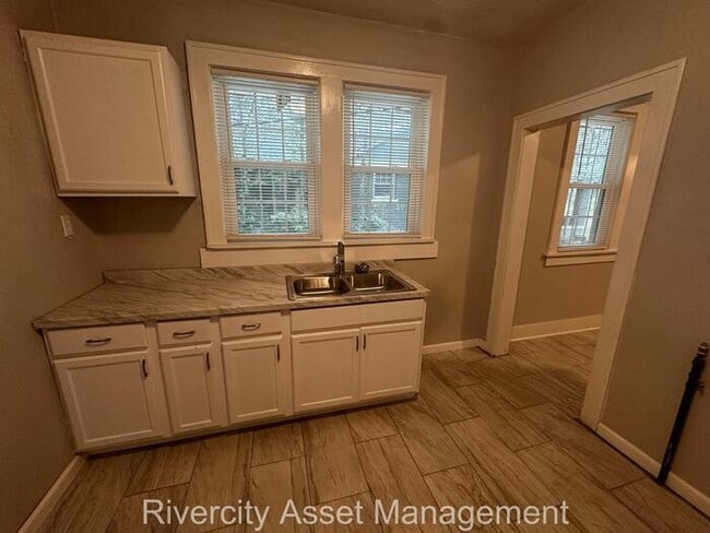 Building Photo - A Must See!!!!! Section 8 Friendly!!!!! BO...